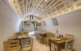 Ritsos Guesthouse